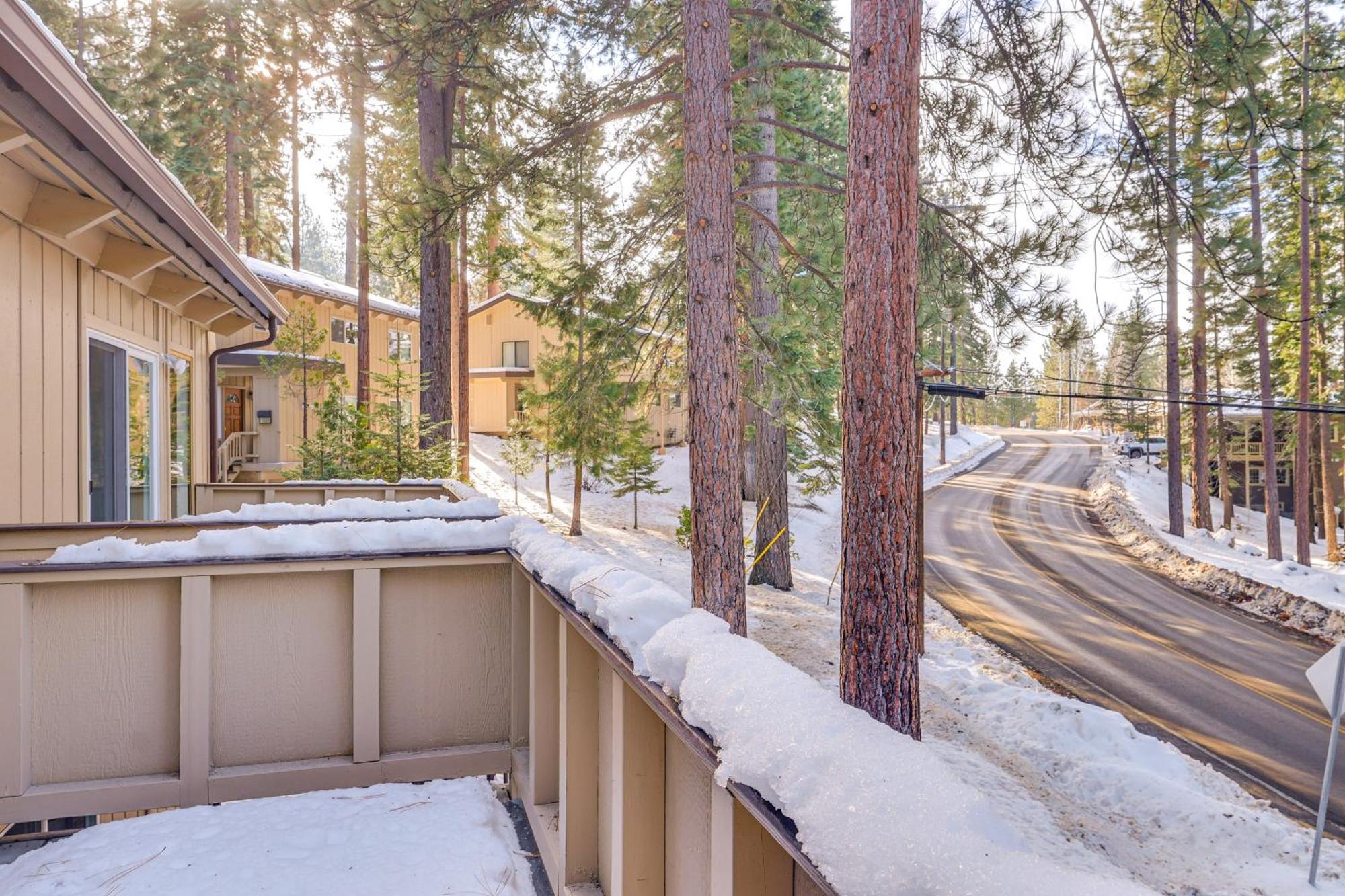 Incline Village Condo With Deck 1 Mi To Lake Tahoe Exterior foto